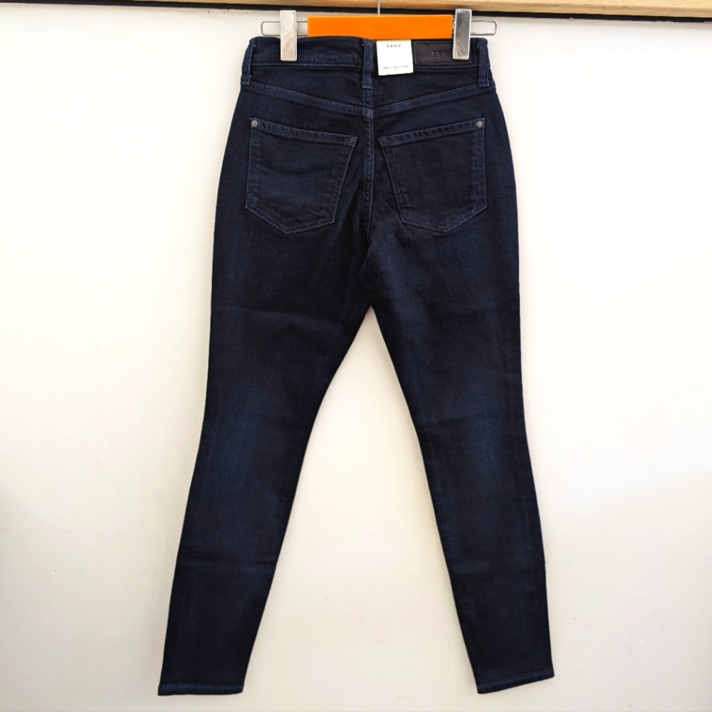 DKNY | Women's Dark Indigo Manhattan High-Rise Skinny Jeans - Picture 4 of 5